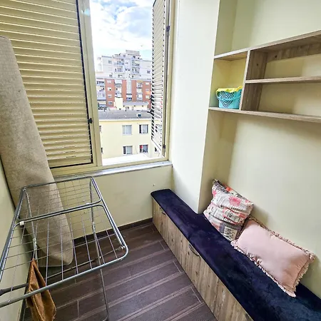 Luxury 1br